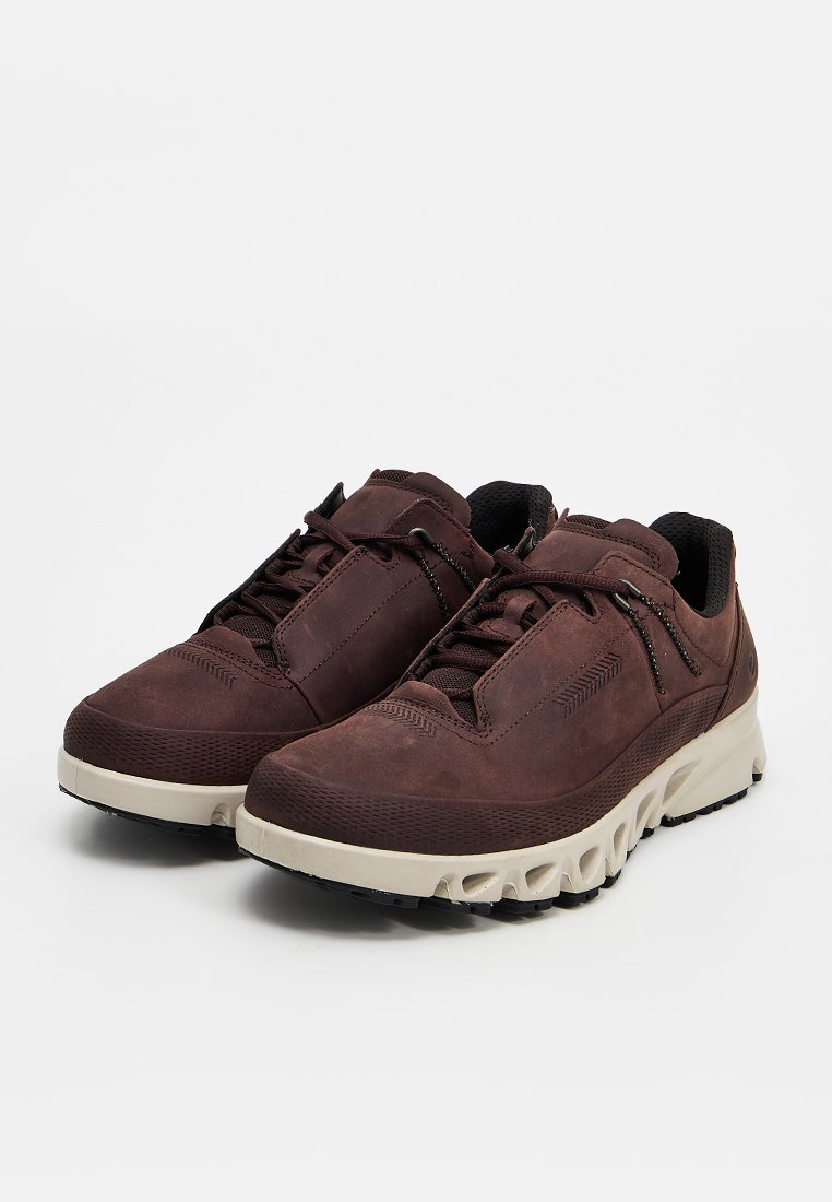 Sneaker low