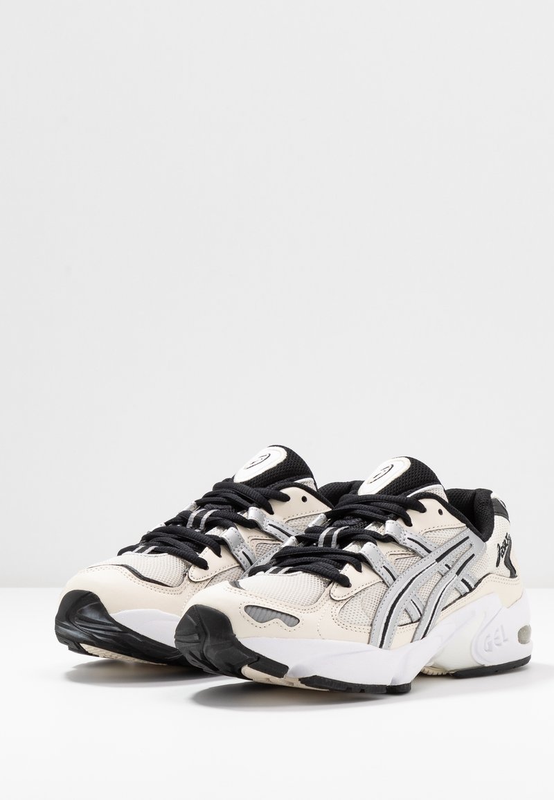 Asics Sportstyle Gel Kayano 5 Trainers Birch Silver Beige Zalando Co Uk