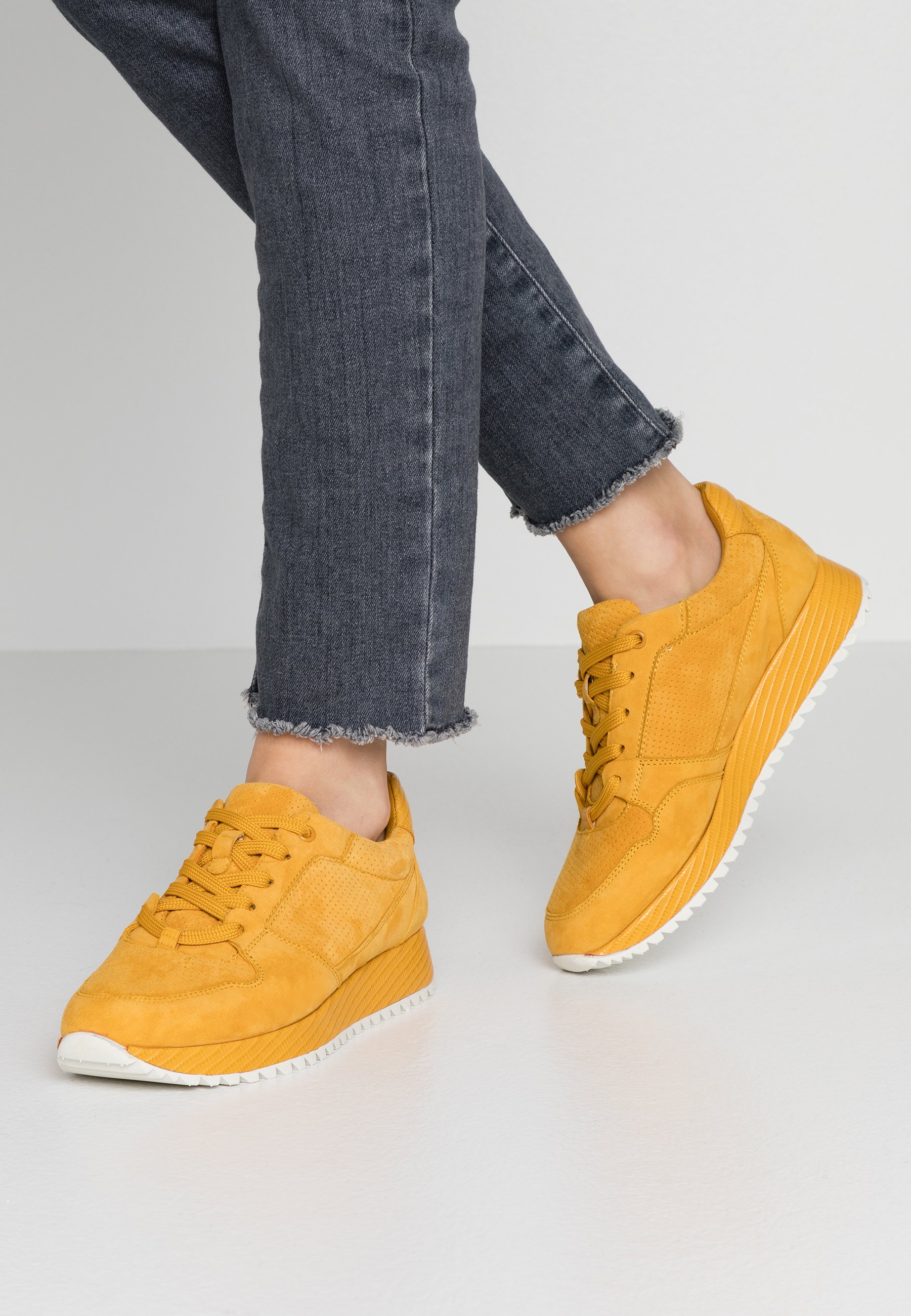 Tamaris Joggesko safron Zalando.no Tamaris Joggesko saffron Zalando.no