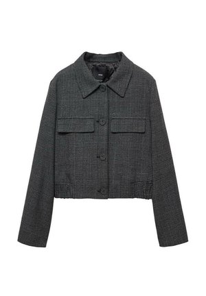 Veste courte gris foncé à motif à carreaux, fermeture à boutons sur le devant, poches poitrine à rabat et manches longues.