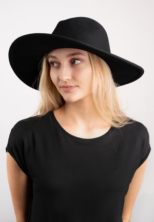 FIELD PROPER - Cappello - black