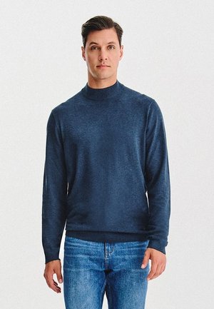 - Sweter