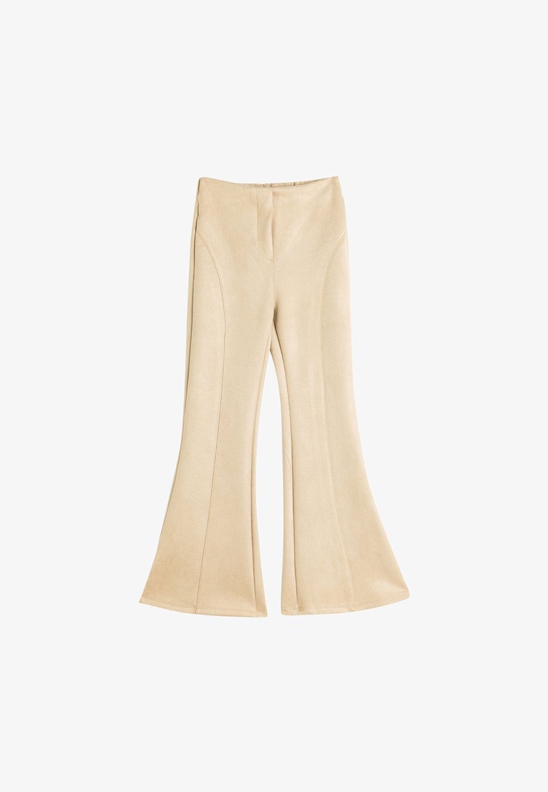 Beige udvidede bukser lavet af blødt materiale med en glat tekstur, der har konturseams og bred skæring i bunden.