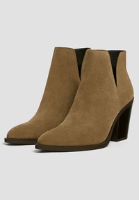 PULL&BEAR Tronchetti - sand