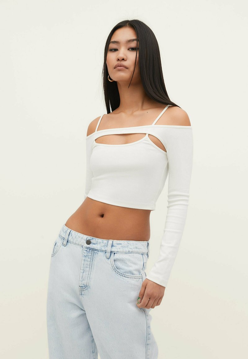 Stradivarius STRAPPY WITH ARM WARMERS Bluse white/weiß Zalando.at
