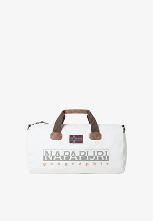 Sac polochon blanc Napapijri avec poignées marron, écusson du drapeau de la Norvège et texte "Napapijri geographic" à l'avant.