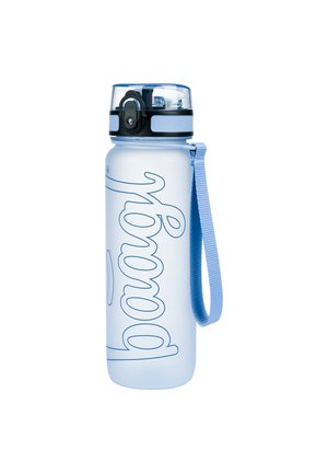 Wiederverwendbare Wasserflasche aus transparentem Kunststoff mit blauen Akzentfarben, konischer Form, Tragegurt und schwarzem Deckel mit Knopfmechanismus.
