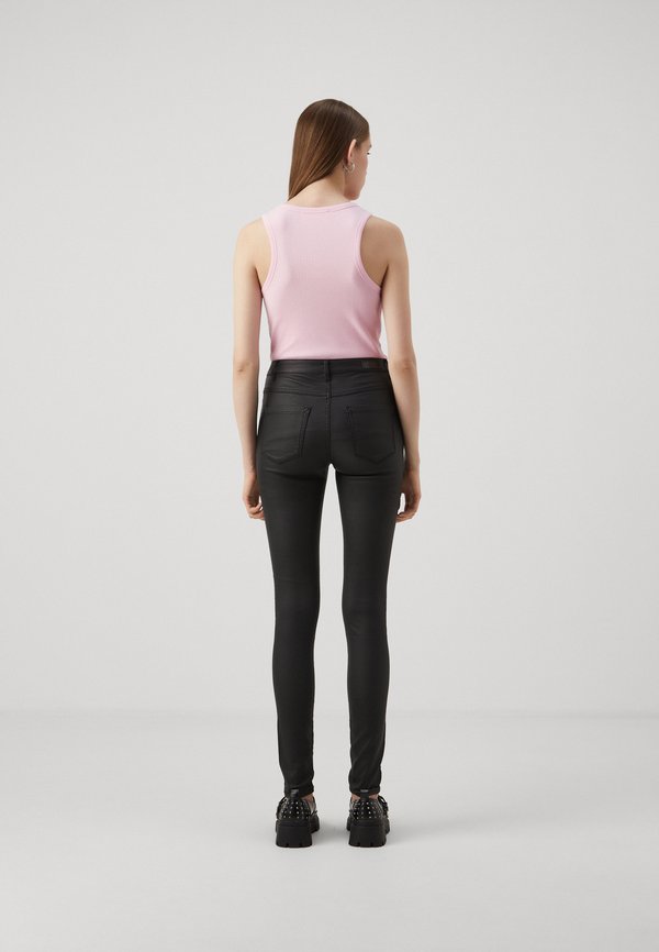 ONLROYAL ROCK COATED - Trousers2