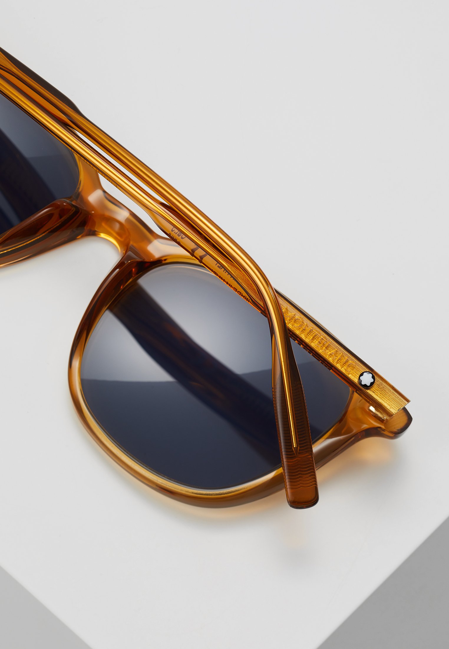 G*t様 MONTBLANC 2本セット ⑤⑨ Montblanc SNOWCAP ROUND ACETATE SUNGLASSES - Zonnebril - yellow