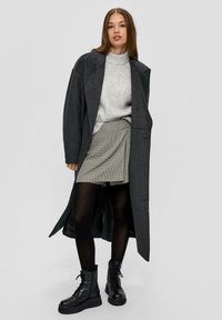 QS - Sweter