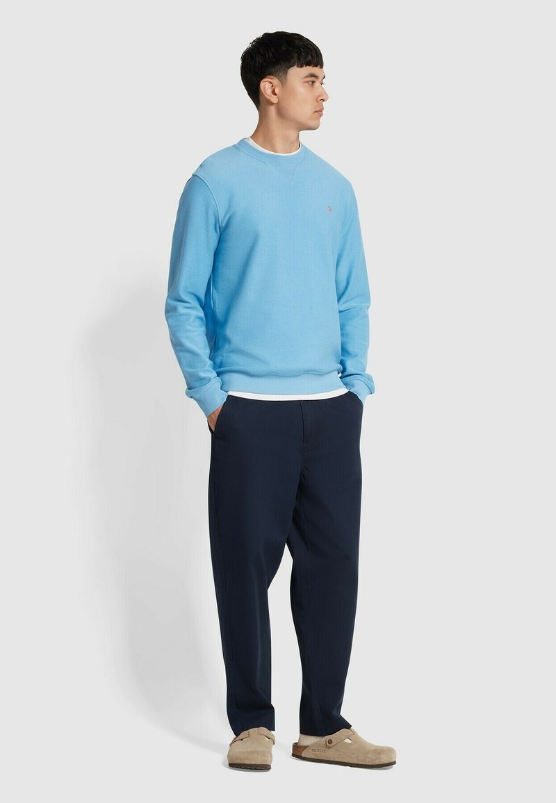 Farah Sweater lichtblauw Farah Sweater lichtblauw