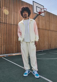 Nike Performance ICON PANT  - Træningsbukser - coconut milk/washed coral/black
