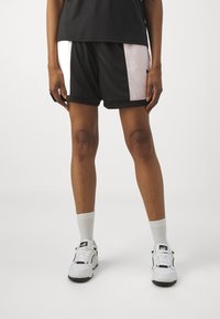 Puma ARC-HITECT SHORT - Αθλητικό σορτς - white