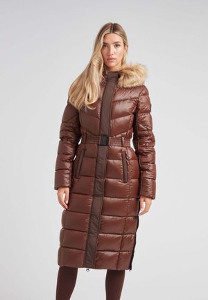 DIAMOND BELTED EX-LONG PUFFER WITH FUR LUX - Abrigo de plumas - mid brown natural