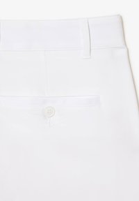Lacoste Stoffhose - blanc