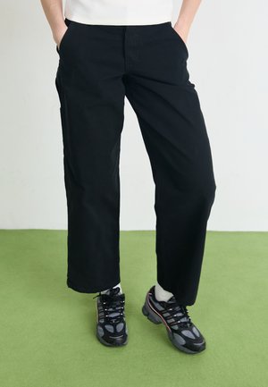 PANT - Pantaloni - black