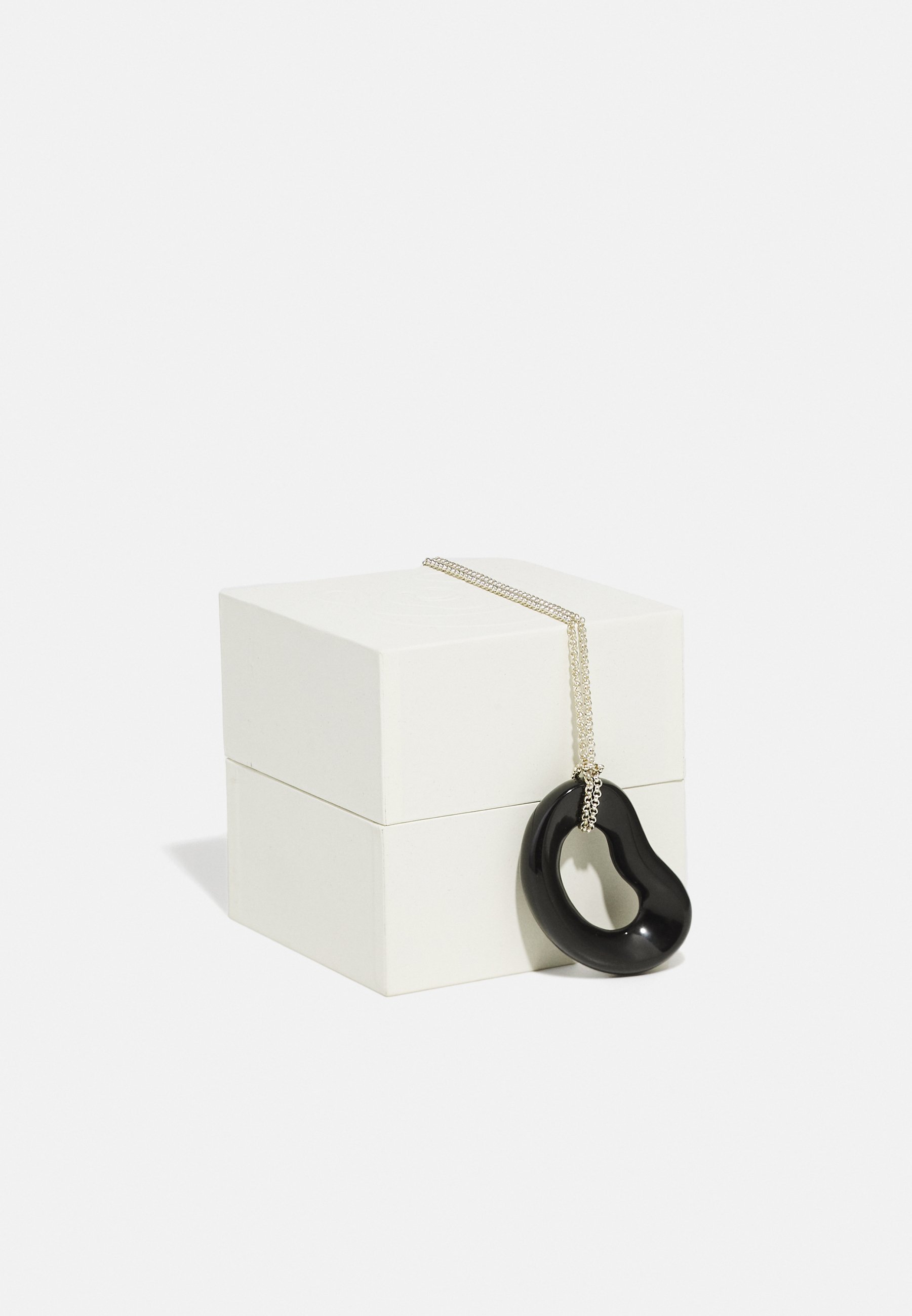 【charlotte CHESNAIS】Shima Onyx Pendant Black Onyx Shima Pendant Necklace | CHARLOTTE CHESNAIS - Antonia