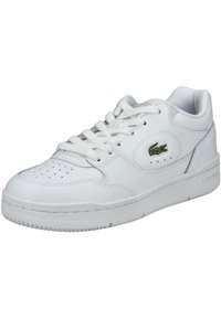 Weiße Ledersneaker mit perforierter Zehenpartie, flachen Schnürsenkeln und gesticktem Krokodil-Logo an der Seite. Gummisohle mit strukturiertem Grip.