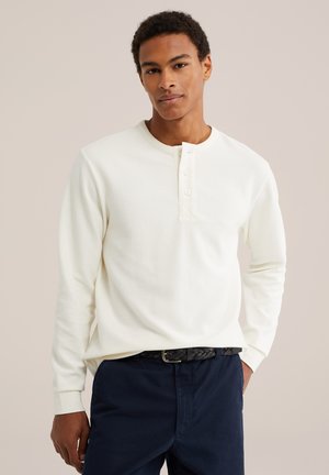 WE Fashion, Long-sleeved top - white