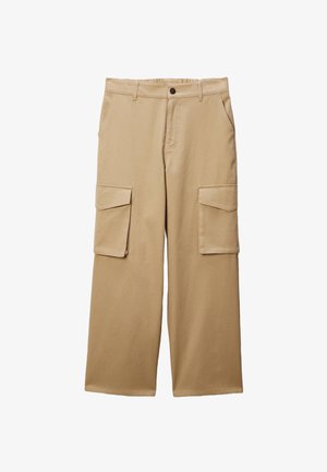 Pantalons cargo beige en tissu résistant, avec une coupe décontractée, des jambes larges, deux poches avant et deux poches sur les côtés avec rabats.