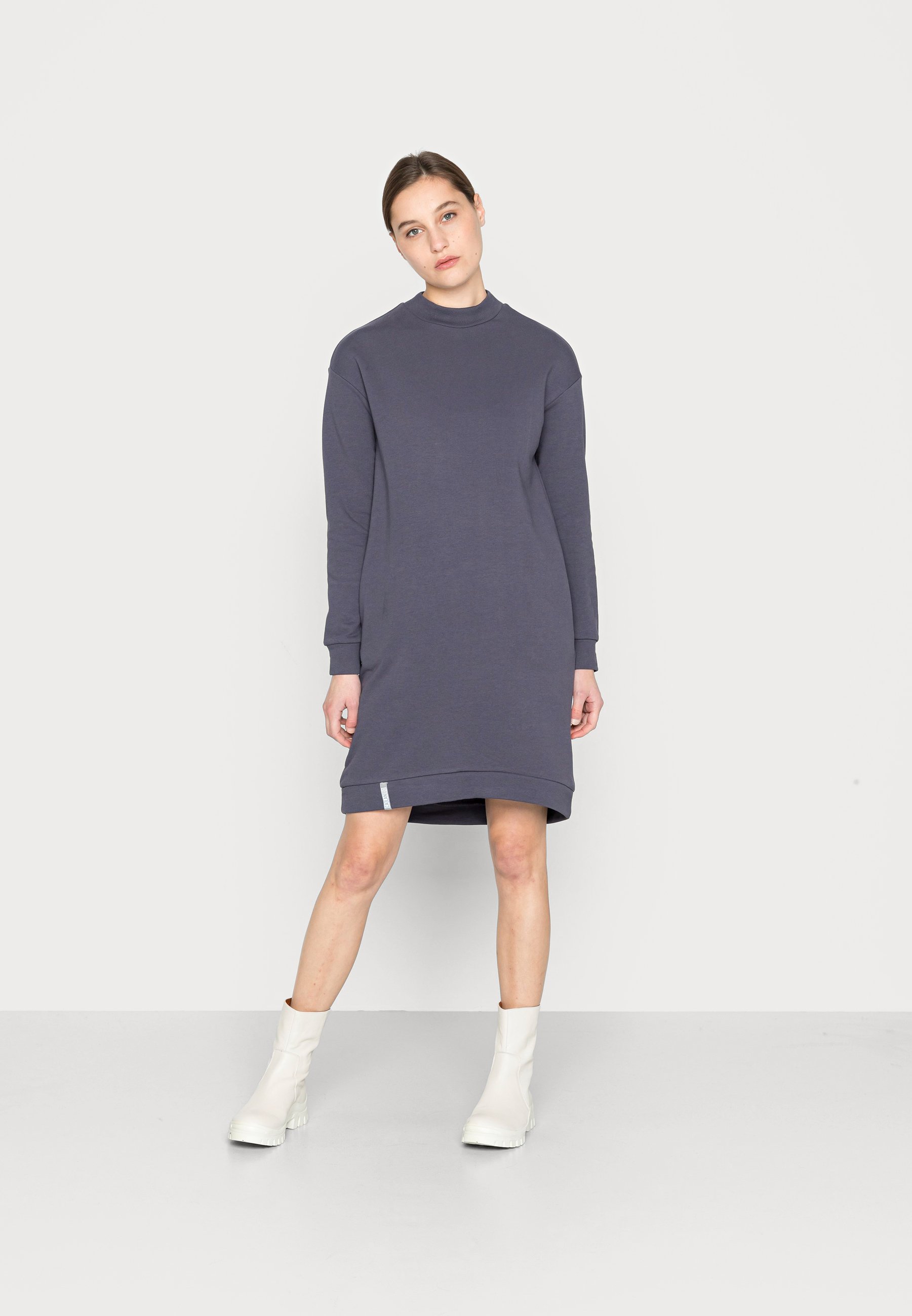 day dress with pockets