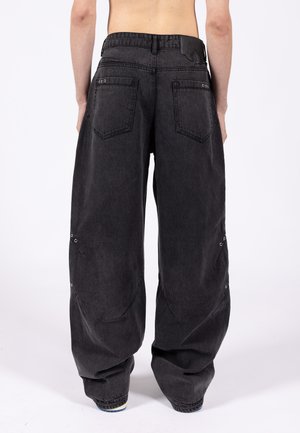 HEAVY BLACK WASHED DART - Calças de ganga largas - black