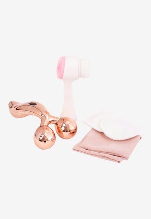 TOTAL CLEANSING SET - Kit skincare - mix