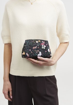 FABLE ENGLAND, NIVA PRINT COSMETIC POUCH - Neceser - green black