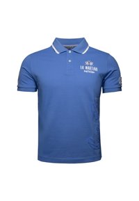 Blå polotröja i bomull, med vit krage och broderi. Sidologotyp och text längs botten ger extra detaljer. Klassisk passform.