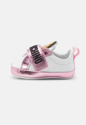 Kruipschoentjes - pink