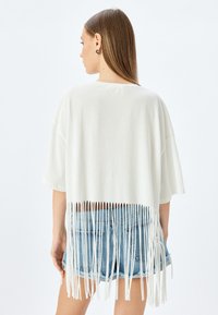 Koton Camiseta estampada - beige
