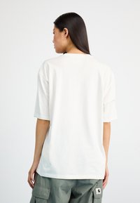 adidas Originals TEE - Jednoduché tričko - cloud white