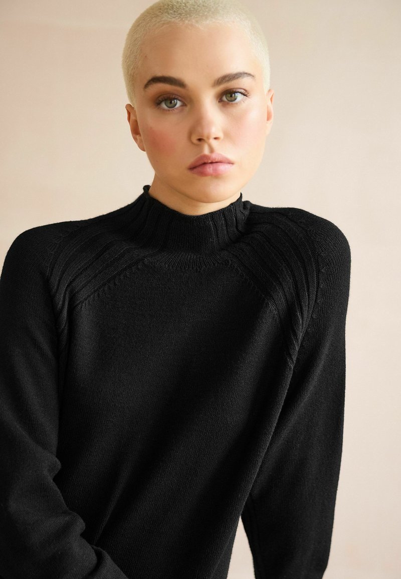 Next - NECK MIDI - Abito in maglia - black, Ingrandire