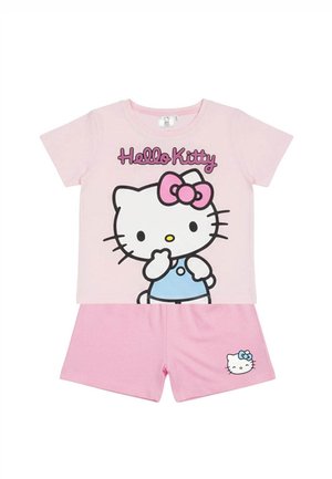 Kinder rosa kurzärmliges Oberteil und Shorts mit großem Hello Kitty Gesicht und Schleife auf dem Oberteil, kleineres Hello Kitty Gesicht auf den Shorts.