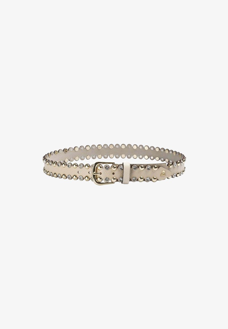 Ceinture en cuir beige avec des découpes circulaires et des clous métalliques. Boucle et accents en ton doré ajoutent du détail au design minimaliste.