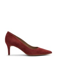 Pump de tacón alto de ante rojo con punta afilada y un tacón delgado de 7 cm. Textura suave con un diseño minimalista y sin herrajes visibles.