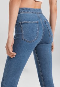 Bershka Jeans slim fit - light-blue denim