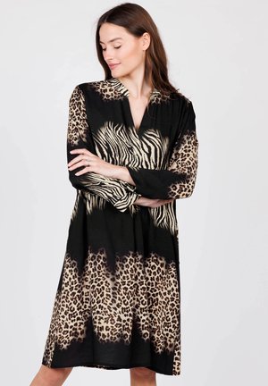 WD FABIANA V-NECK - Freizeitkleid - black