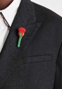 Thumbnail Image 9
