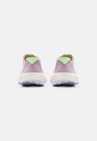 adidas Performance ADIZERO BOSTON 12 - Tenisice za cestovno trčanje - bliss lilac/metallic/semi green spark