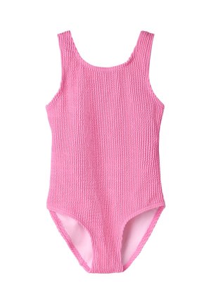 Maillot de bain une pièce rose avec tissu texturé et larges bretelles sur fond blanc.