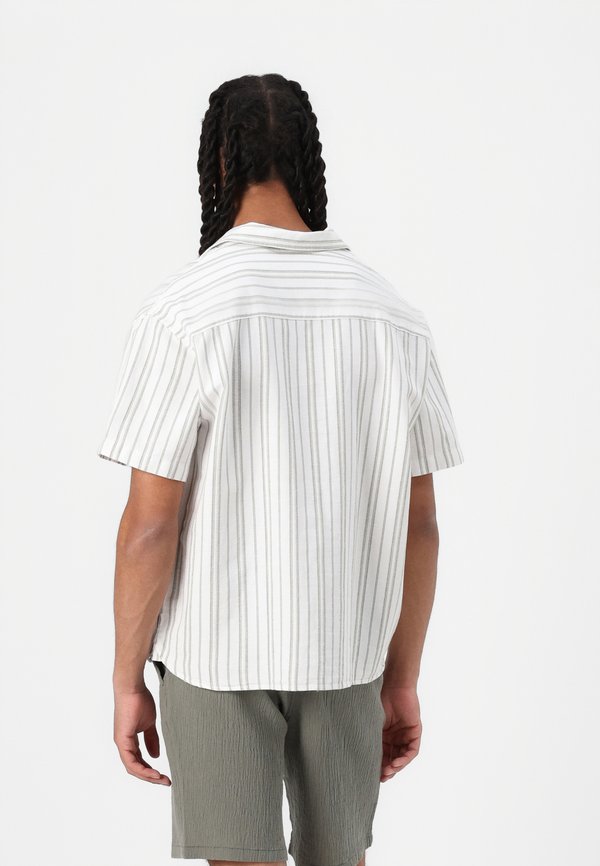 JPRCCMONTANA DOBBY  - Shirt - four leaf clover3