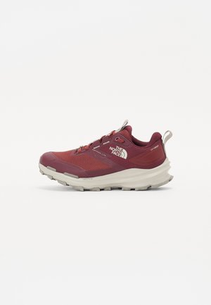 The North Face VECTIV FASTPACK - Zapatillas de trail running - sumac/alpine plum