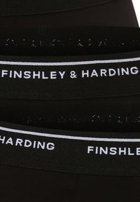 Ceinture en tissu noire avec le texte blanc "FINSHLEY & HARDING." Texture lisse, matériau élastique, conçu pour un ajustement confortable.