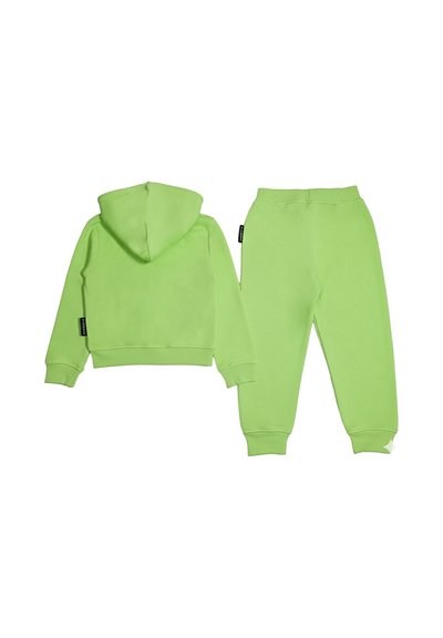 Completo per bambini con felpa con cappuccio verde brillante e pantaloni della tuta abbinati, mostrato di spalle con polsini e orlo a coste.