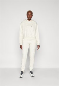 Guess STACIE JOGGER - Træningsbukser - dove white