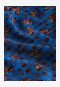 Unselected, blue floral