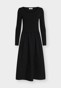 Επιλέχθηκε, black