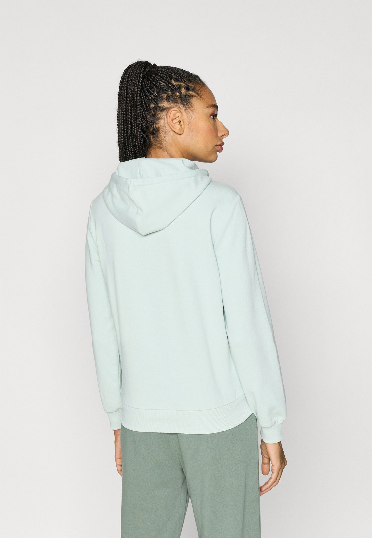 ONPCAVA Sweat