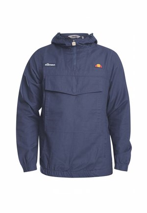 Granatowa bluza z kapturem ellesse, z pół zamkiem, przednią kieszenią z klapą, elastycznymi mankietami oraz naszywkami z logo na piersi i kołnierzu.